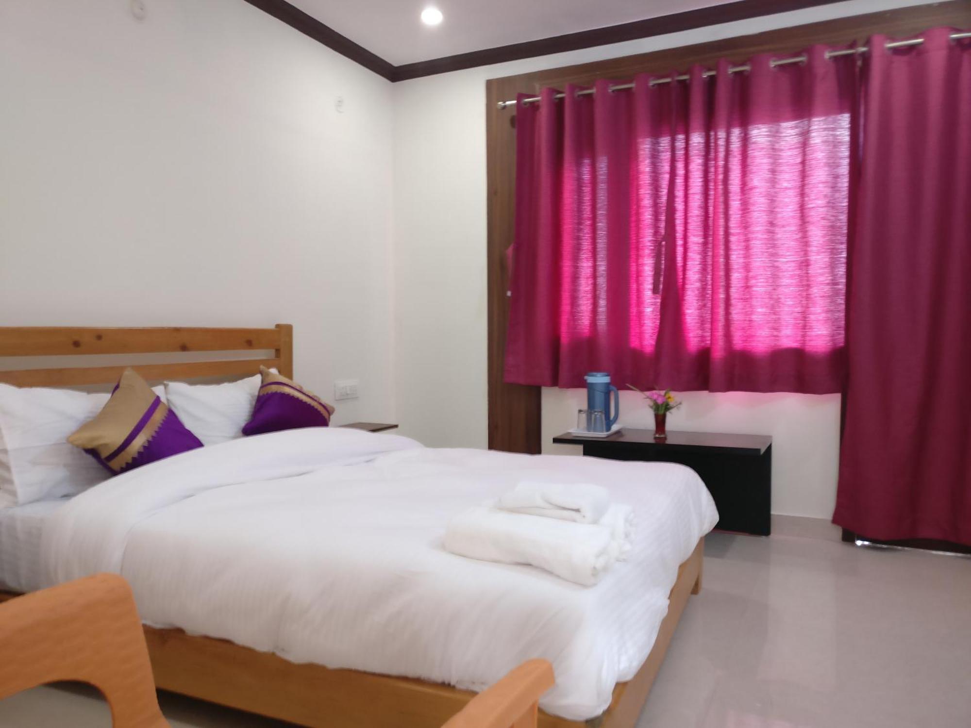 Green Roof Hotel Nainital Rum bild
